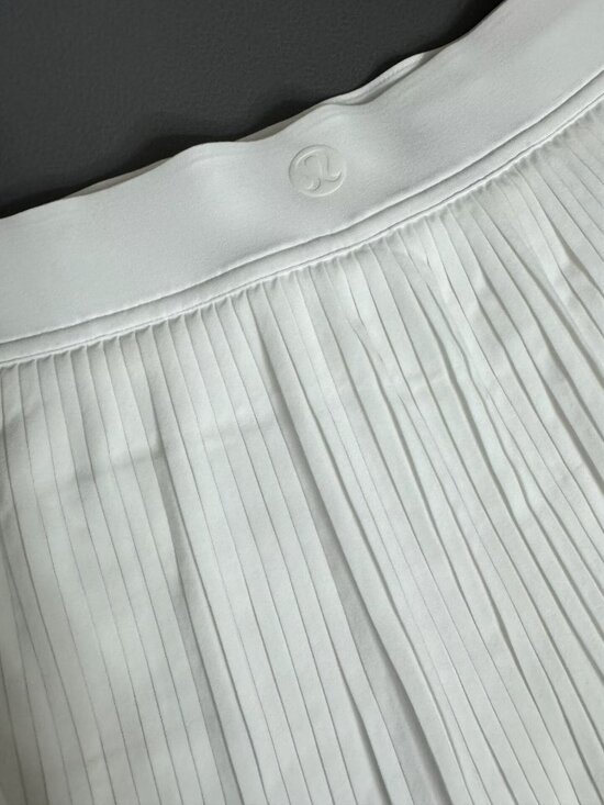 lululemon High-Rise Lightweight Tennis Skirt Luxtreme™ Relaxed Fit, Breathable - Picture 4 of 4